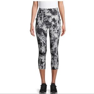 Women’s Performance Capri Leggings Size XS